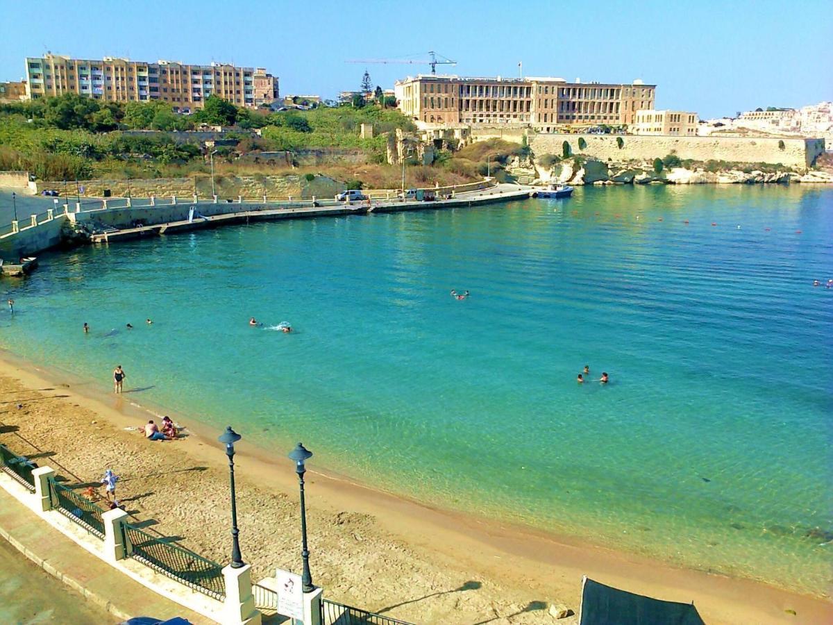 Town House With Private Pool In Village Centre Kalkara Exterior foto